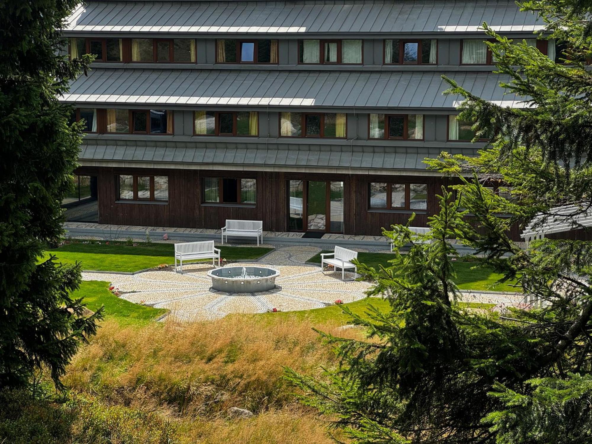 Erlebachova Bouda, Hotel - Resort Svaty Frantisek Špindlerŭv Mlýn المظهر الخارجي الصورة