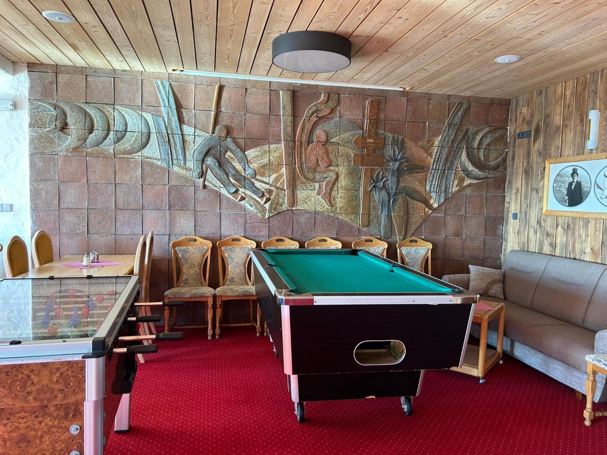 Erlebachova Bouda, Hotel - Resort Svaty Frantisek Špindlerŭv Mlýn المظهر الخارجي الصورة